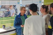 Bildungsberater Franz Kollmer berät Jugendliche zum Ausbildungsberuf Landwirt/Landwirtin